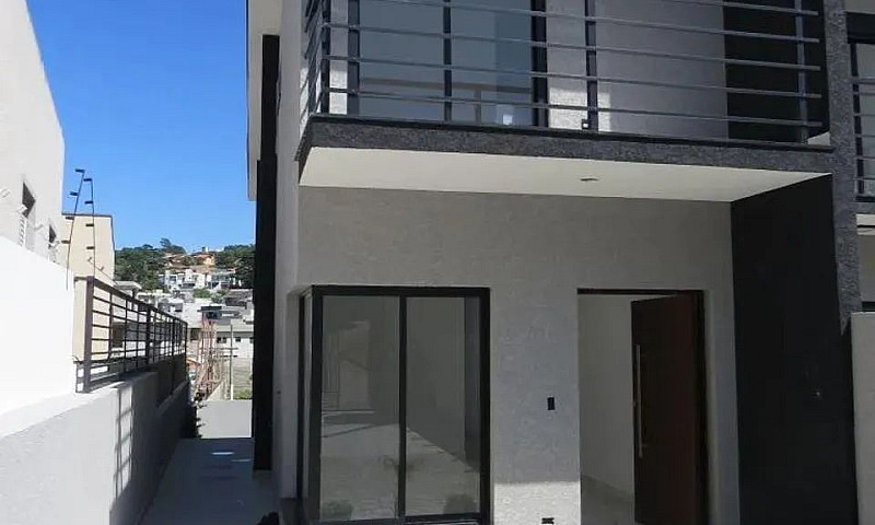 Casa Assobradada - J...