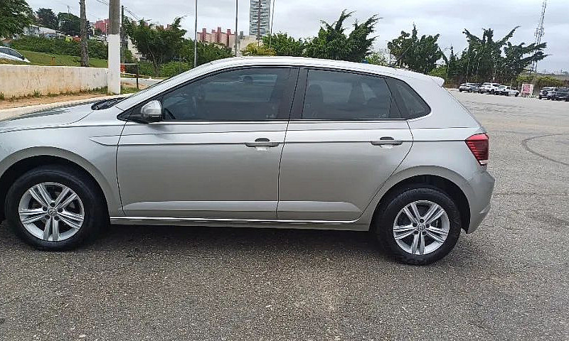 Volkswagen Polo 1.6 ...