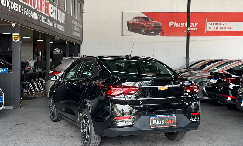 Chevrolet Onix Plus ...