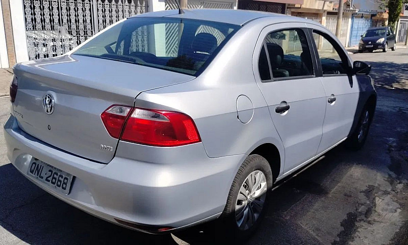 Volkswagen Voyage Tr...