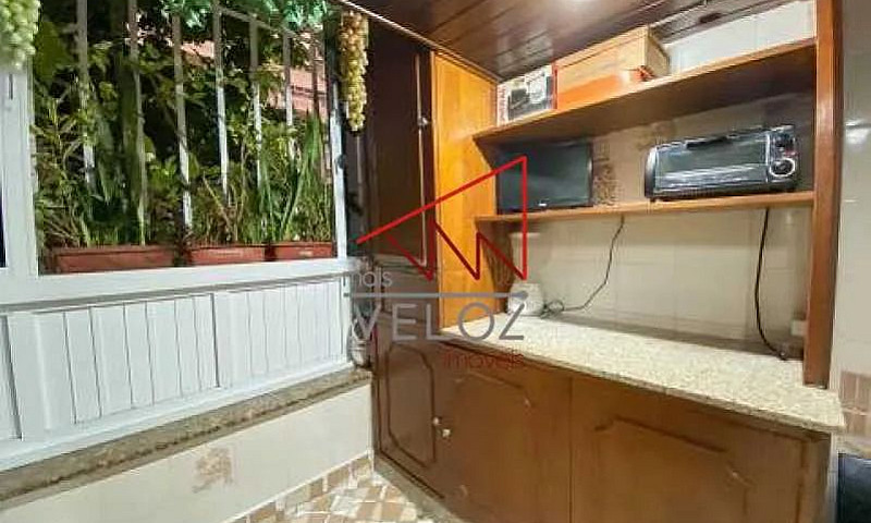 Apartamento-À Venda-...