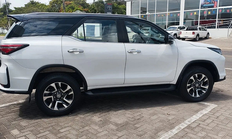 Toyota Hilux Sw4 Dia...
