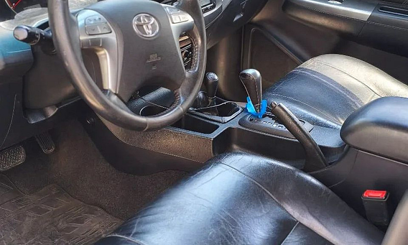 Toyota Hilux Cd Srv ...