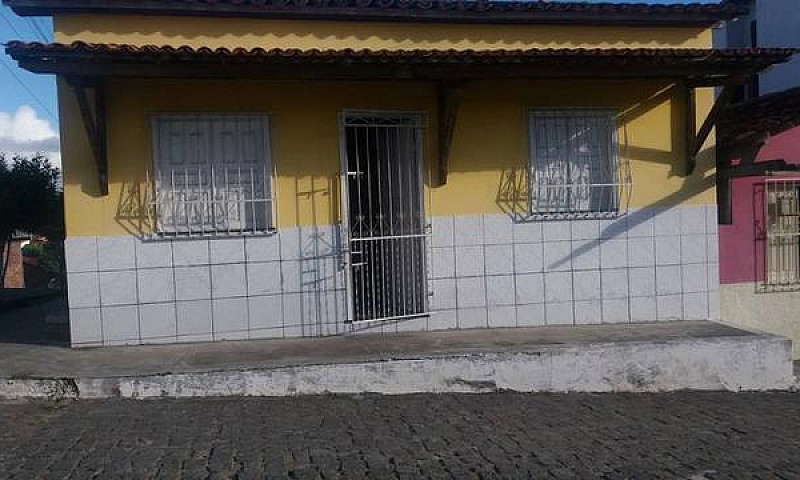 Aluga-Se Casa Para O...