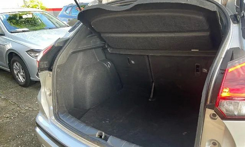 Nissan Kicks Sense 1...