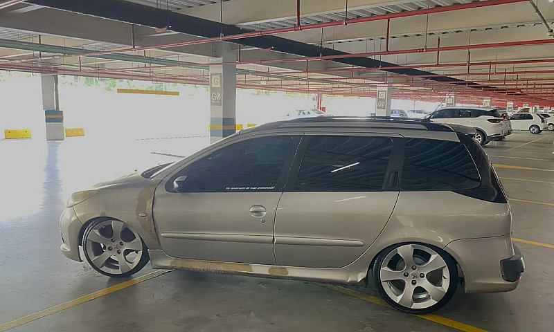 Peugeot 207 Sw Xr 1....