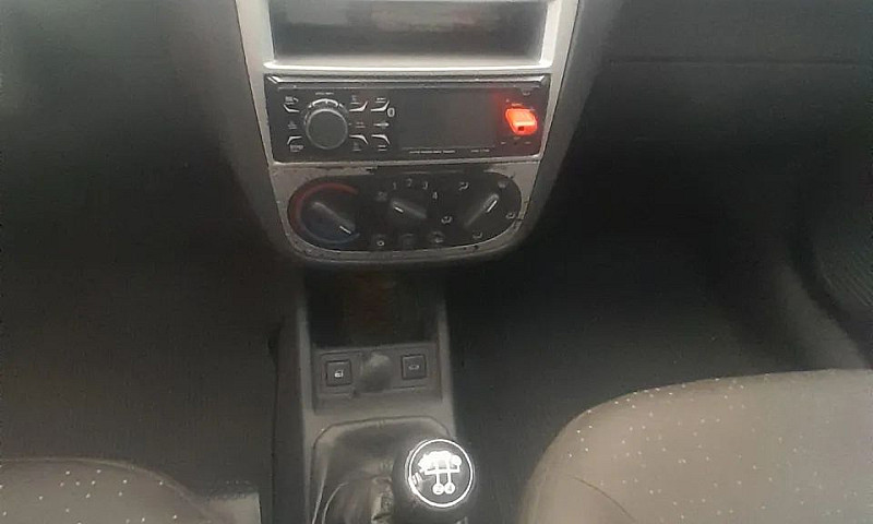 Chevrolet Corsa Sed....