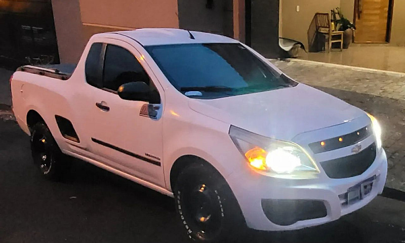 Chevrolet Montana Ls...