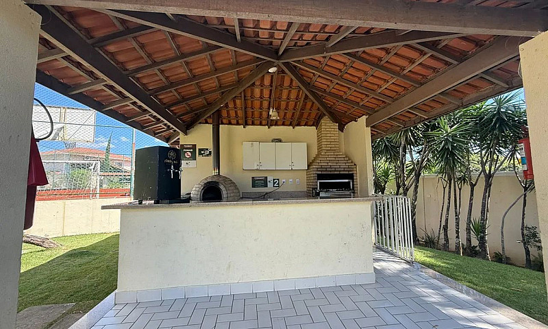 Casa De Três Quartos...