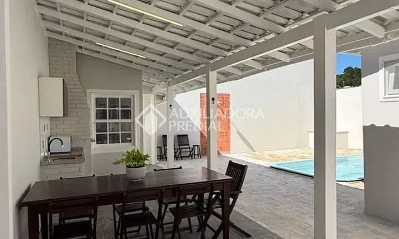 Casa Térrea Com 253M...