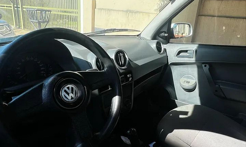 Volkswagen Saveiro 1...