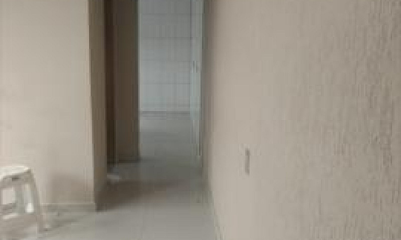 Aluga-Se Casa Em Bri...