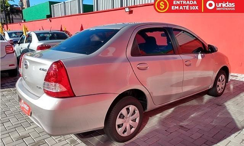 Toyota Etios 1.5 X S...