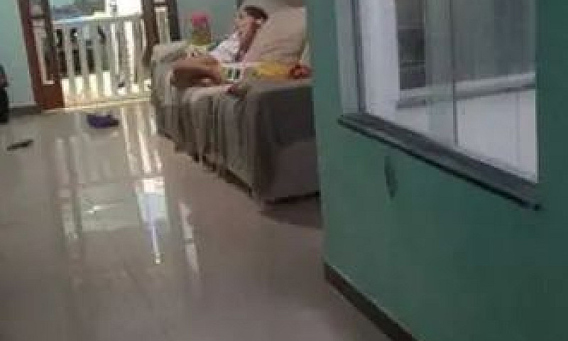 Vendo Essa Casa No P...