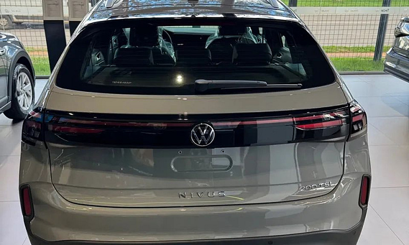 Volkswagen Nivus Hig...