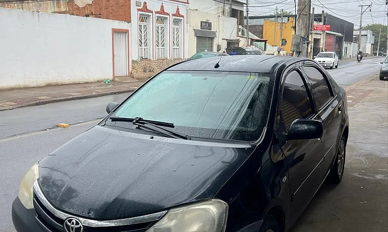 Toyota Etios Xls Sed...