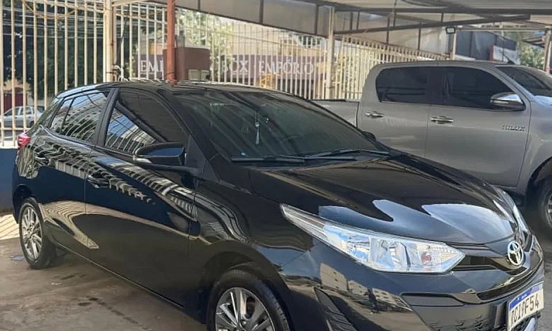 Toyota Yaris Xl Plus...