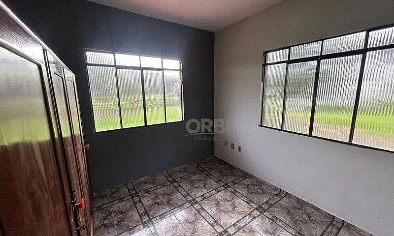 Casa Com 2 Dormitóri...