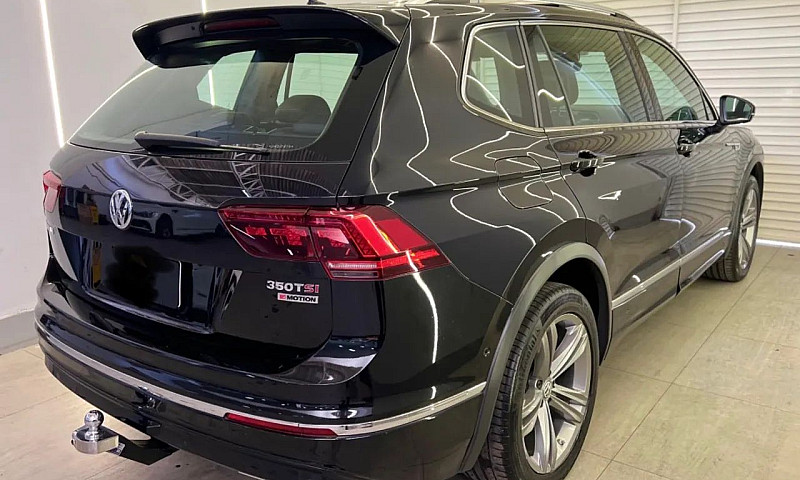 Volkswagen Tiguan Al...