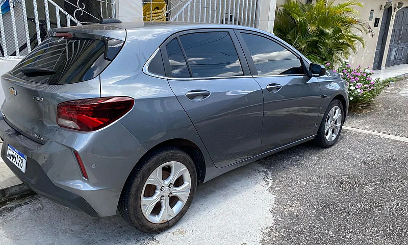 Chevrolet Onix Hatch...