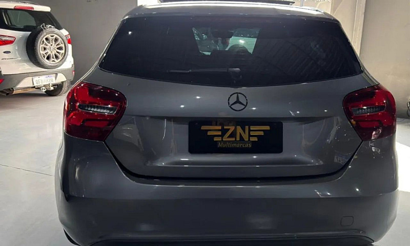 Mercedes-Benz A-200 ...