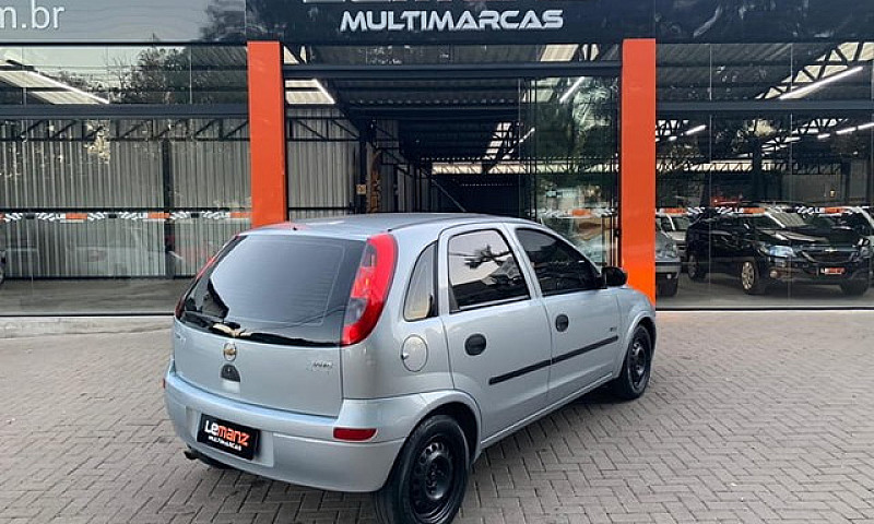 Chevrolet Corsa Hatc...