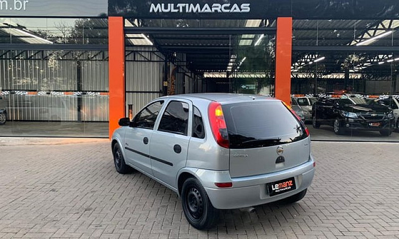 Chevrolet Corsa Hatc...