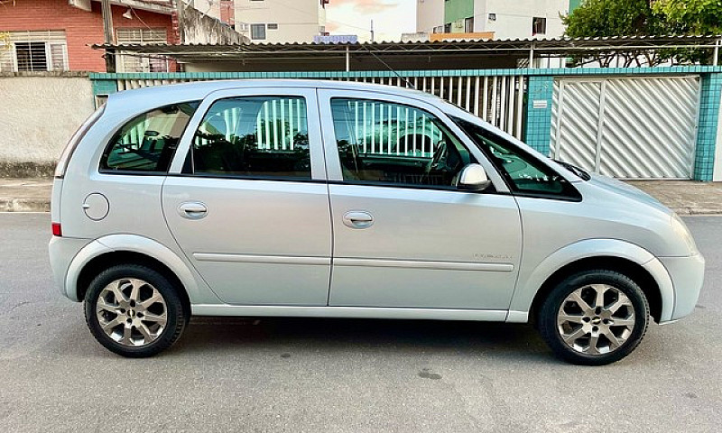 Meriva Premium 1.8 2...