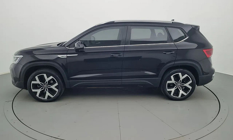 Volkswagen Taos 2024...