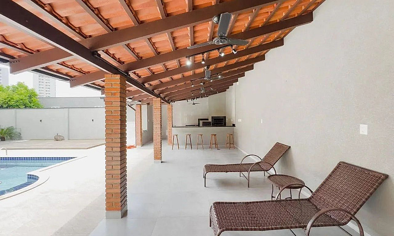 Casa Com 4 Dormitóri...