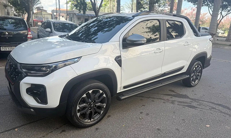 Fiat Strada Ultra 1....