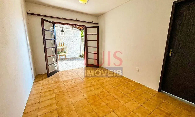 Casa Com 1 Dormitóri...