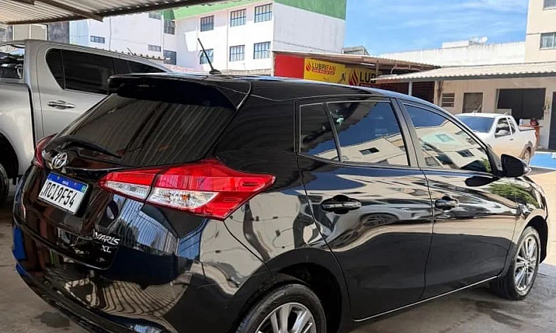 Toyota Yaris Xl Plus...
