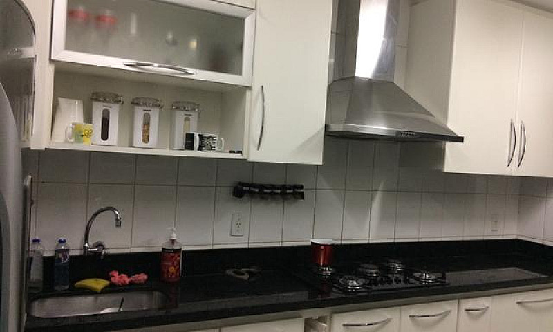 Alugo Quarto Palazzo...