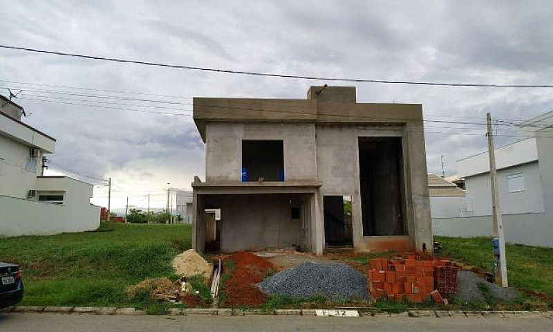 Sobrado Em Fase De A...