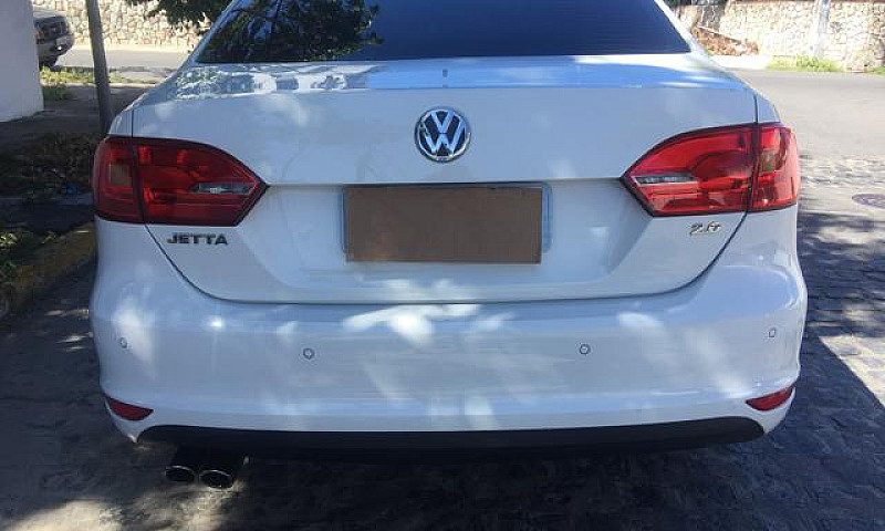 Vw Jetta 2013 2.0 Au...