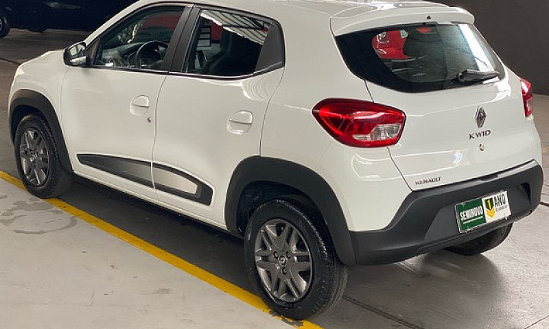 Kwid Intense 2020/20...