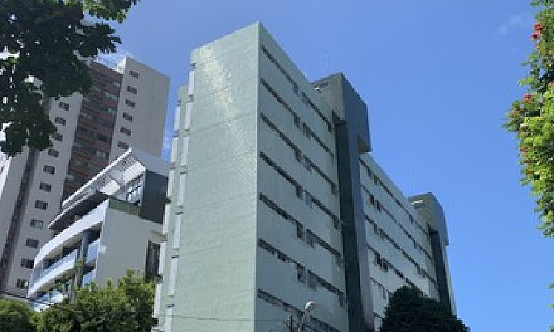 Apt: 3 Qtos Um Sendo...