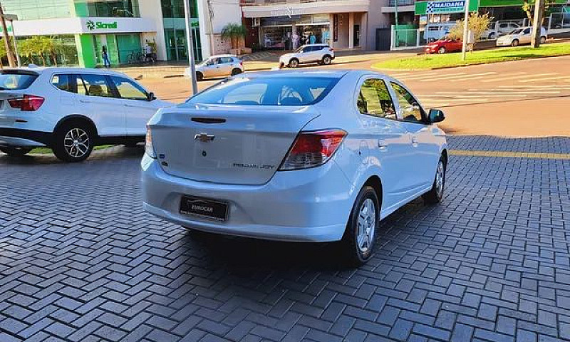 Gm - Chevrolet Prism...