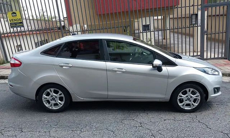 Ford / New Fiesta Se...