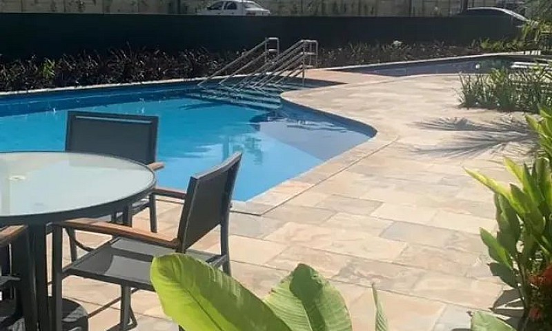 Flat Frente Piscina ...