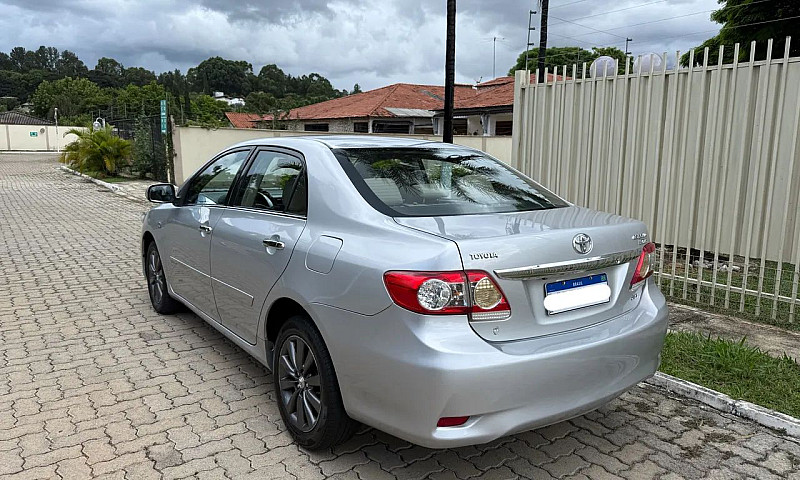 Toyota Corolla Altis...