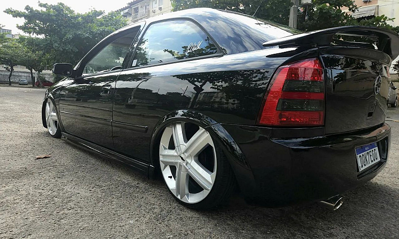 Chevrolet Astra Adva...