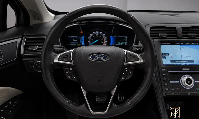 Ford Fusion Titanium...
