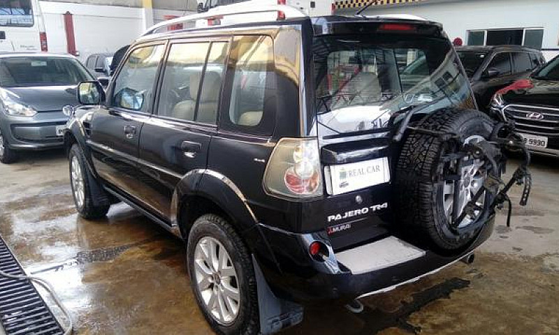 Mitsubishi Pajero Tr...