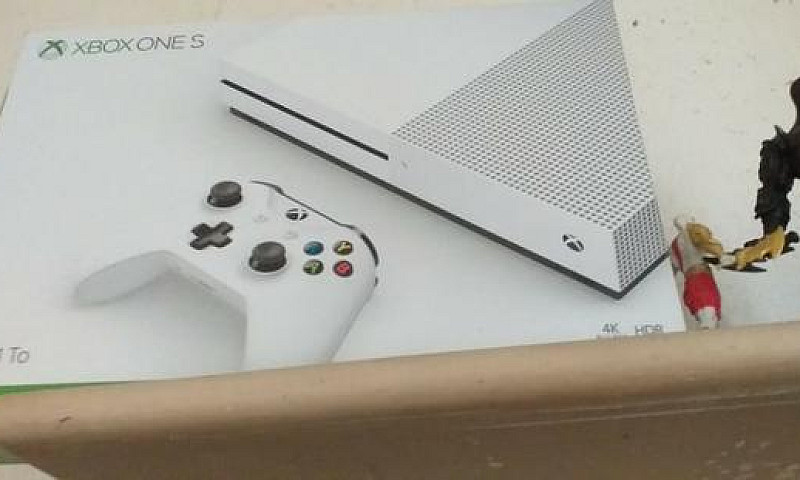 Troco Xbox One S 1Tb...