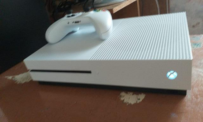 Troco Xbox One S 1Tb...