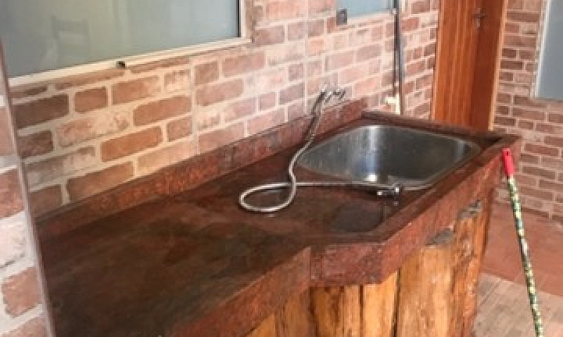 Locação De Casa...