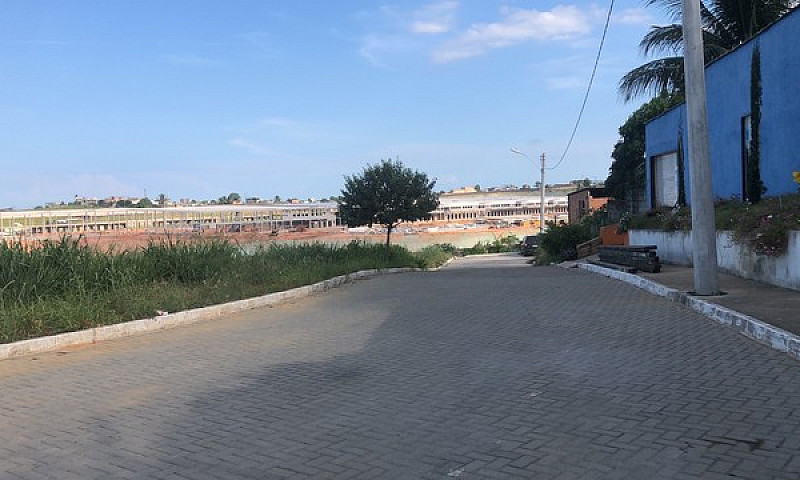 Casa De Três Quartos...