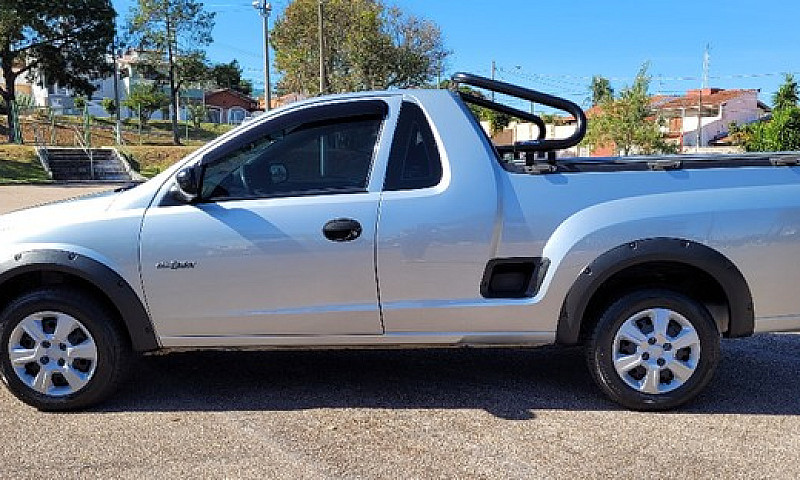 Chevrolet Montana Co...